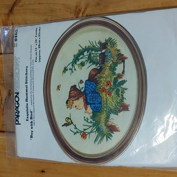 NEW Sealed 1978 Paragon Stitchery/ Embroidery Hummel Boy With Bird Kit - Picture 1 of 8